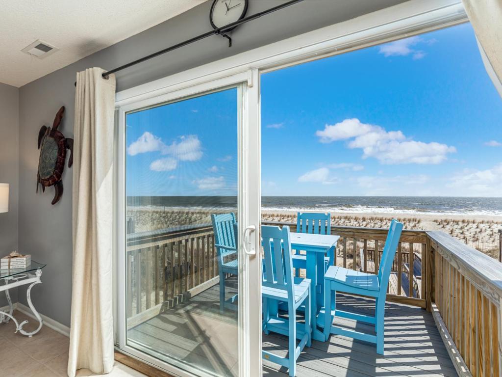 Tybee Lights 110C Apartment ไทบีไอส์แลนด์ ภายนอก รูปภาพ